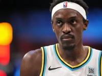 球速-关于西亚卡姆回归赛场，关键助攻首场状态亮眼，勇士观众沸腾！的信息